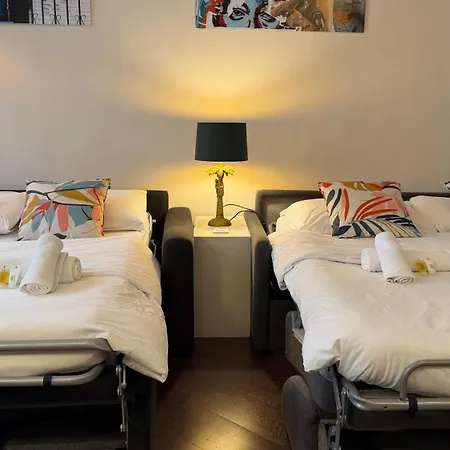 Apartment Monceau-levis, Rue Lebouteux - 6 People Paris